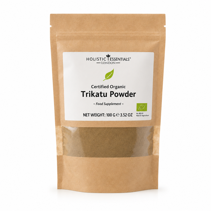 Ayurvedisches „Trikatu-Pulver“ im Papierbeutel mit Sichtfenster. Weitere Informationen siehe Produktbeschreibung.